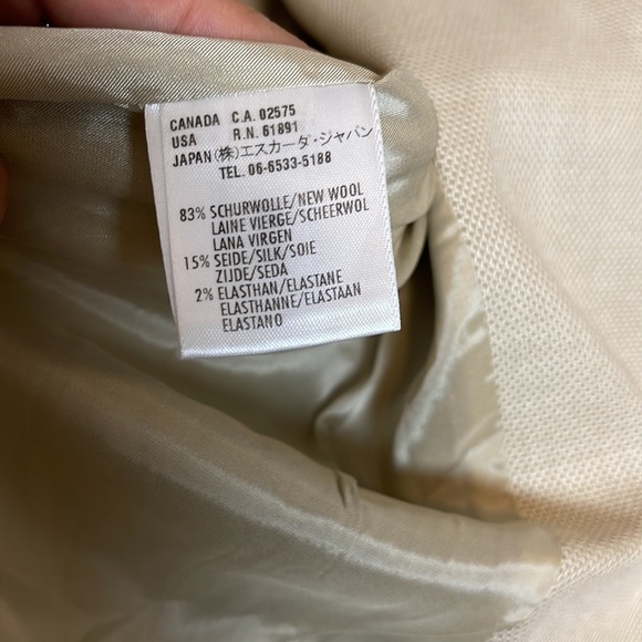 Escada Blazer, Wm’s Sz 42, cream color - Picture 11 of 11